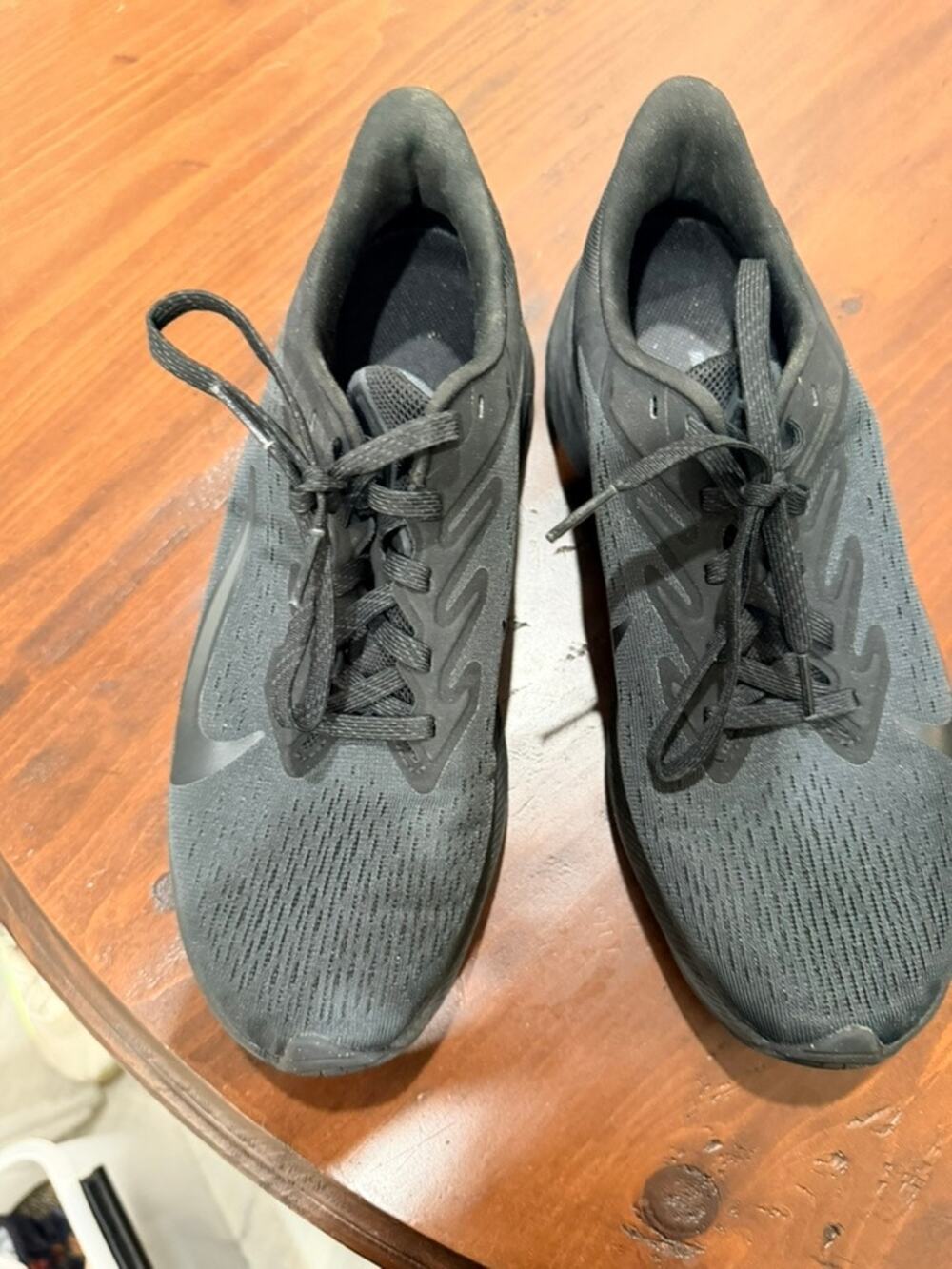 Nike Black Air Zoom Running Sneakers - Size US 8.5 - Excellent Condition